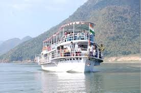 Gandipochamma Revu to Papikondalu 1-Day Tour Package